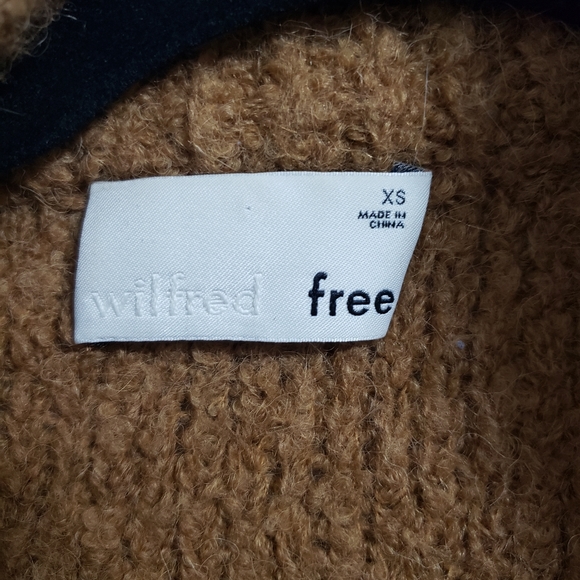 WILFRED FREE ARITZIA Brown Marilyn Cropped Alpaca Sweater - Picture 7 of 12